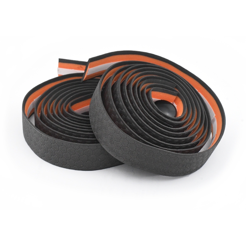 TRAK KRMILA SKUAD GRAVEL PLUS - ČRN