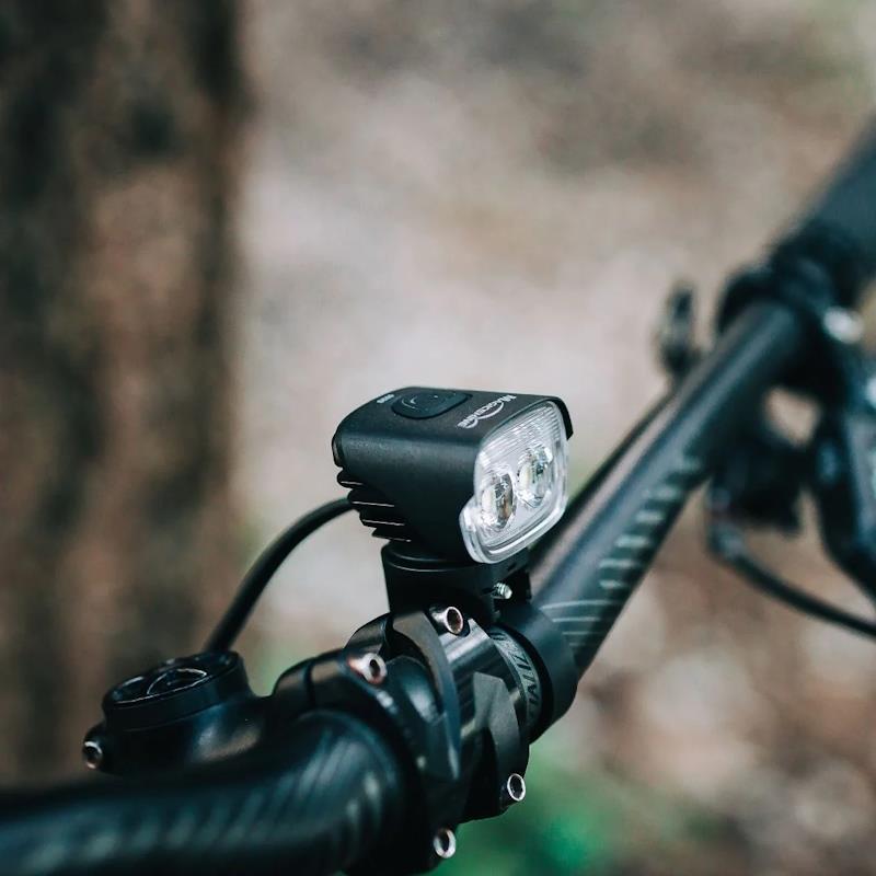 SPREDNJA LUČ MAGICSHINE MJ-902S - 3000 LM