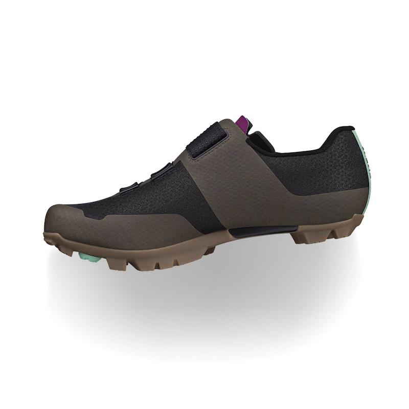 GORSKI ČEVLJI FIZIK VENTO FEROX CARBON - RJAVI