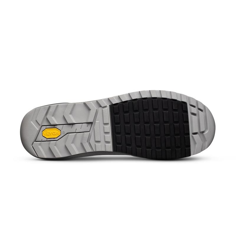GORSKI ČEVLJI FIZIK TERRA ERGOLACE X2 - SIVI