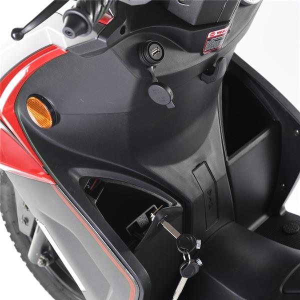 SKUTER ZNEN F11 45 km/h - RDEČ