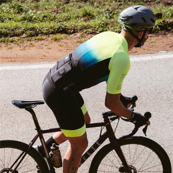 KRATKE HLAČE BICYCLE LINE UNIVERSO S4 - RUMENE
